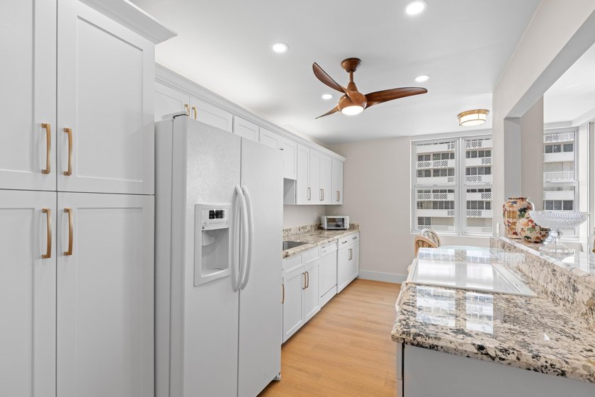 ABSOLUTELY GORGEOUS OCEANFRONT CONDO | PRESTIGIOUS CLOISTER DEL - photo 7