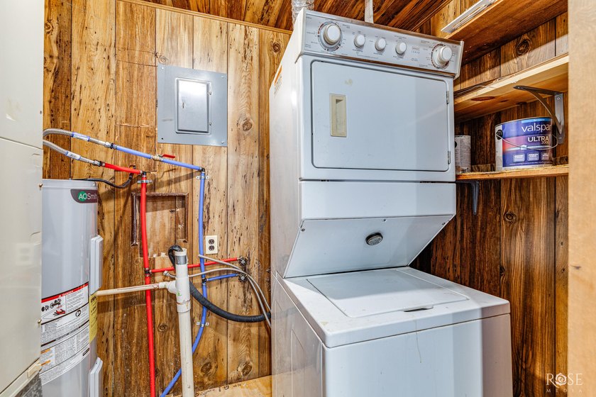 Looking for your own oasis in Robert Lee? Look no further! This - photo 20