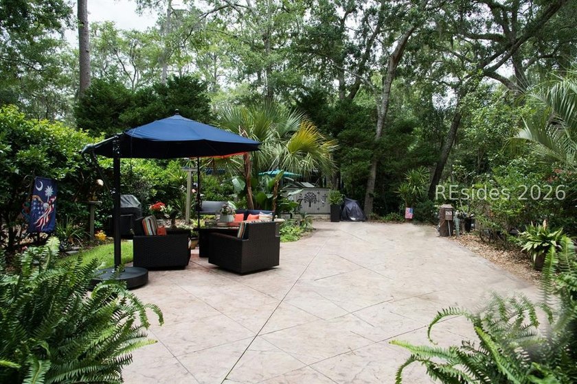 Experience the perfect blend of privacy and convenience on this - photo 2