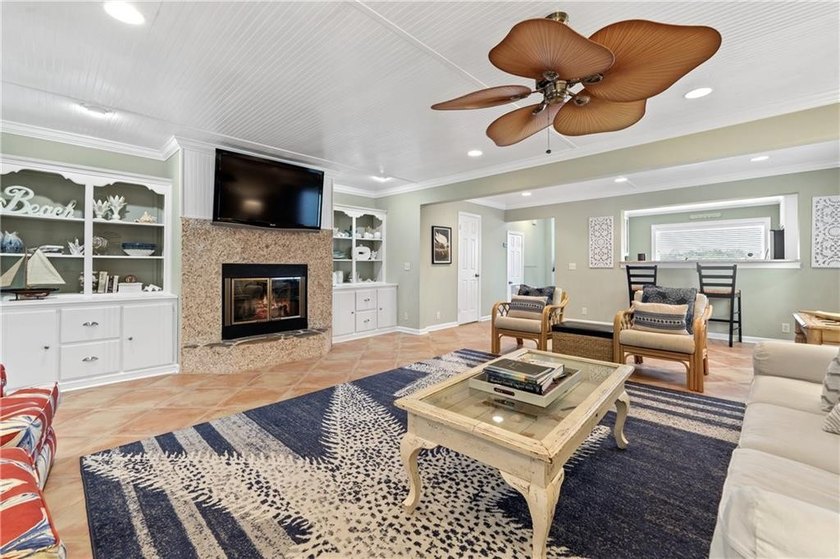 For Sale: Dune Breeze Townhome at 1528 Ocean Boulevard, St - photo 15