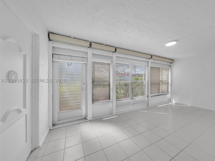 Come explore the Florida lifestyle in this active 55+ community - photo 15