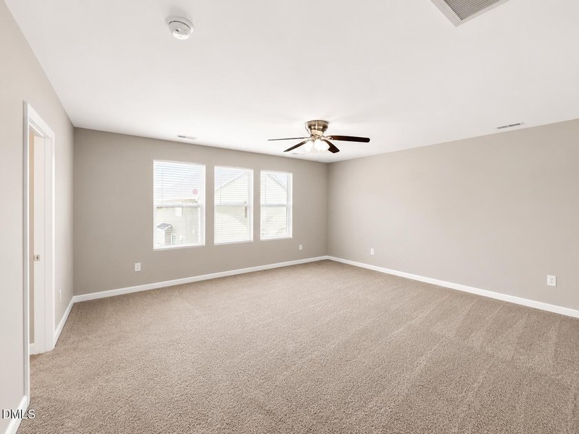 Magnificent 5 Bedroom, 3 Bath 2-story home in DURHAM!! You will - photo 18