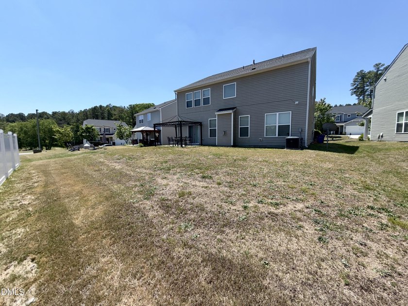 Magnificent 5 Bedroom, 3 Bath 2-story home in DURHAM!! You will - photo 23