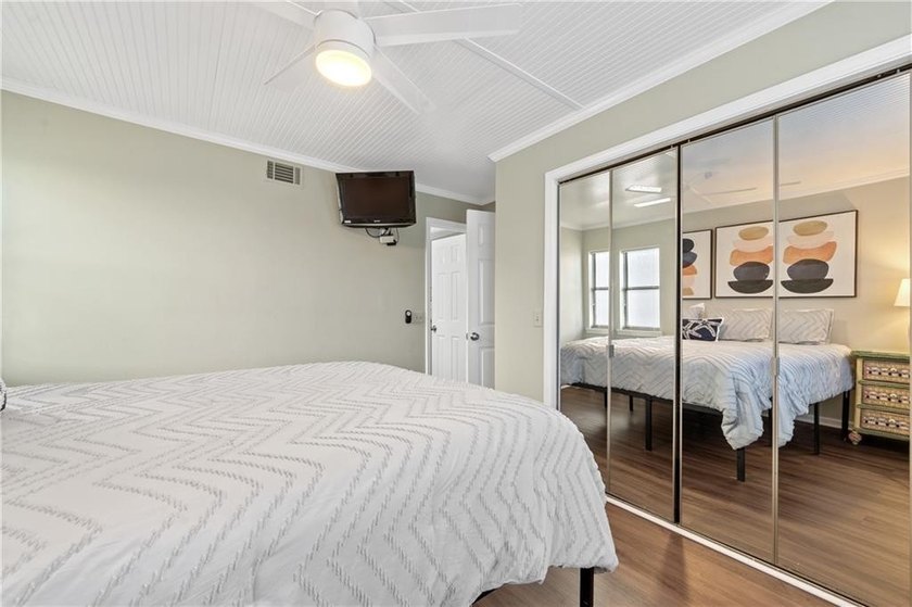 For Sale: Dune Breeze Townhome at 1528 Ocean Boulevard, St - photo 30
