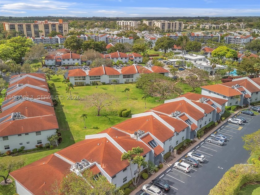 Come explore the Florida lifestyle in this active 55+ community - photo 33