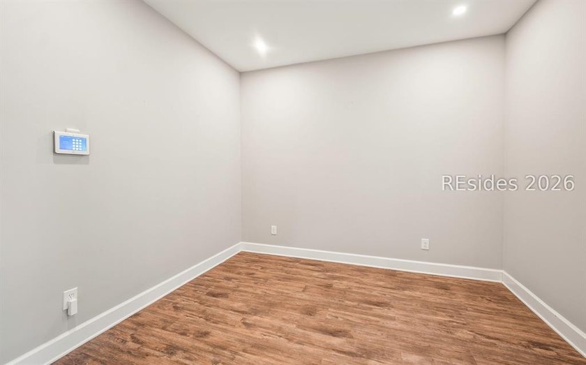 Seller offering $10,000.00 in concessions for closing costs - photo 7