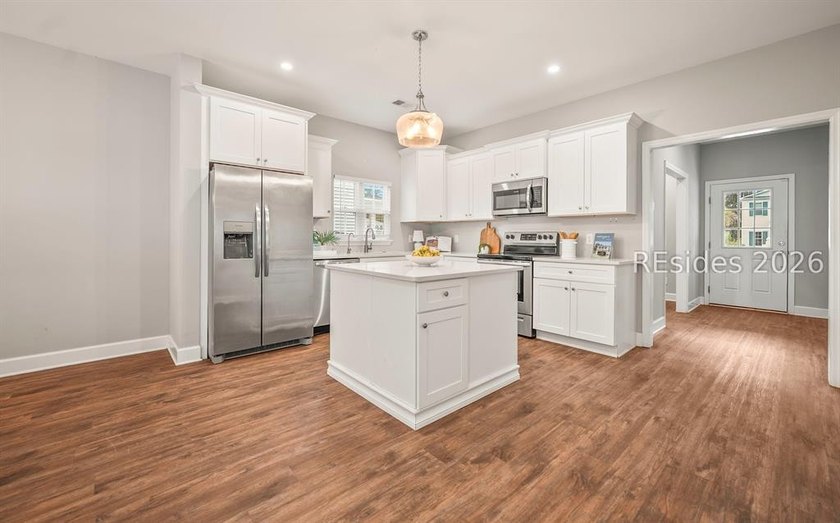 Seller offering $10,000.00 in concessions for closing costs - photo 10
