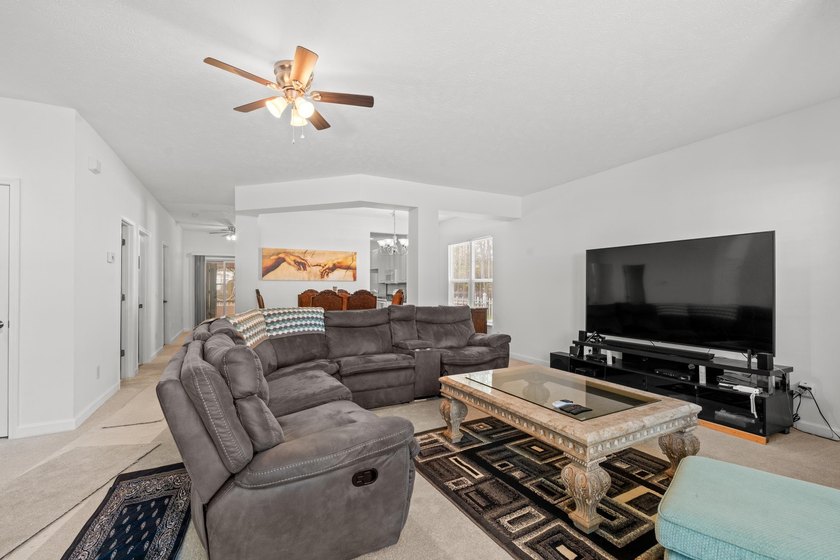 Welcome to this spacious and beautifully updated 5-bedroom, 3 - photo 10