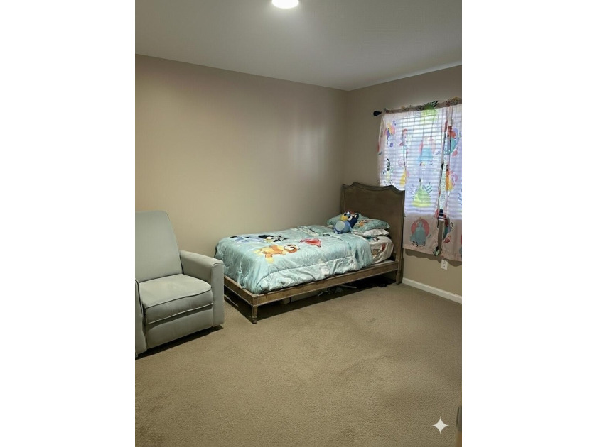 Welcome home to this spacious 2-bedroom, 2-bathroom first-floor - photo 10