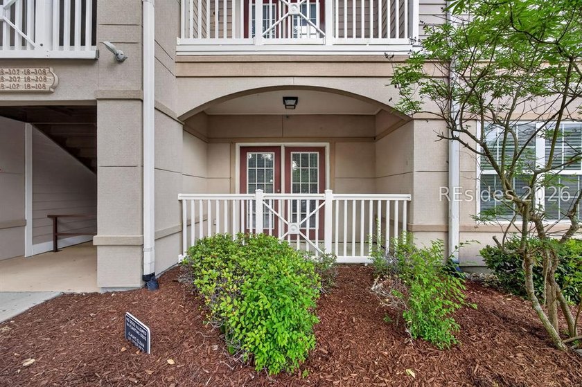 First floor living. Fresh updates. Easy Bluffton location. This - photo 2