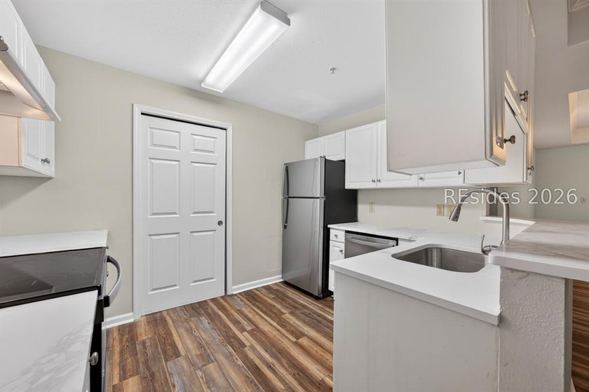 First floor living. Fresh updates. Easy Bluffton location. This - photo 9