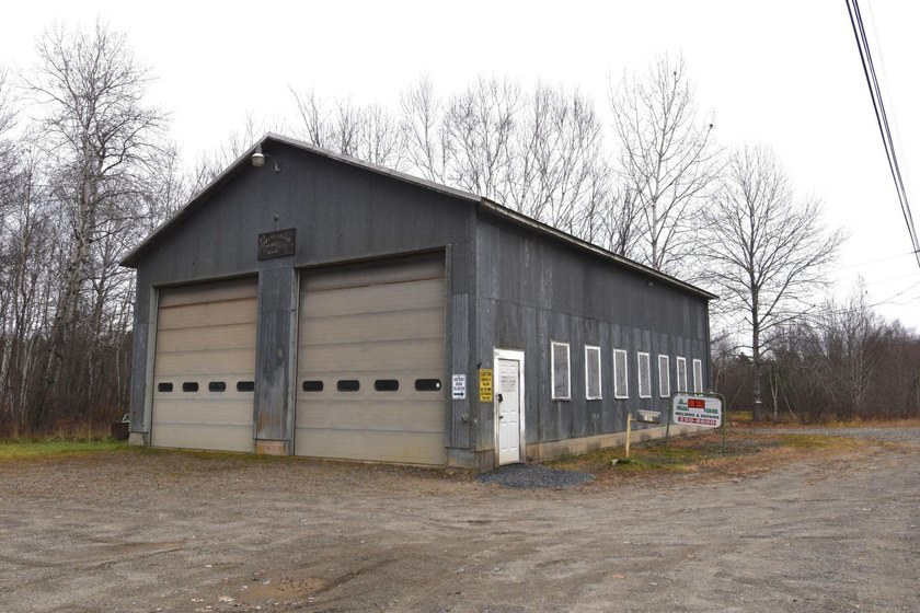 36' x 54' Commercial Building - Turnkey Welding Operation.Solid - photo 5