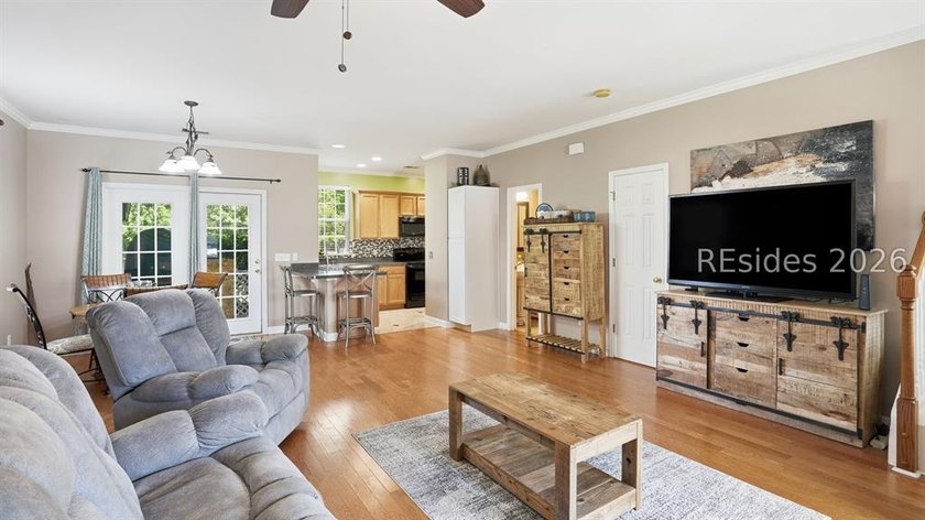 Welcome to 4 Blue Haw Ct in Bluffton! This charming 3 bed, 2.5 - photo 3