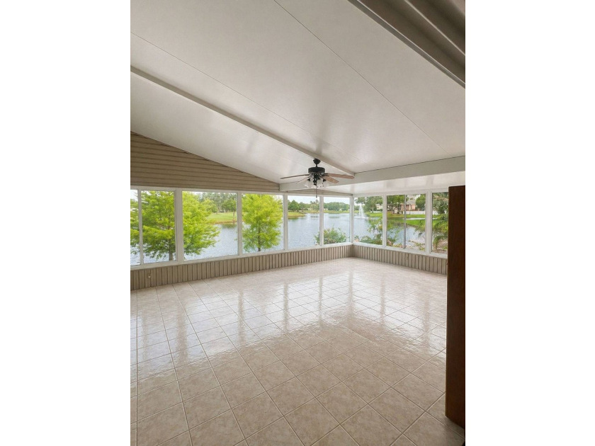 REDUCED! Resort style living in 55 plus golf gated community - photo 24