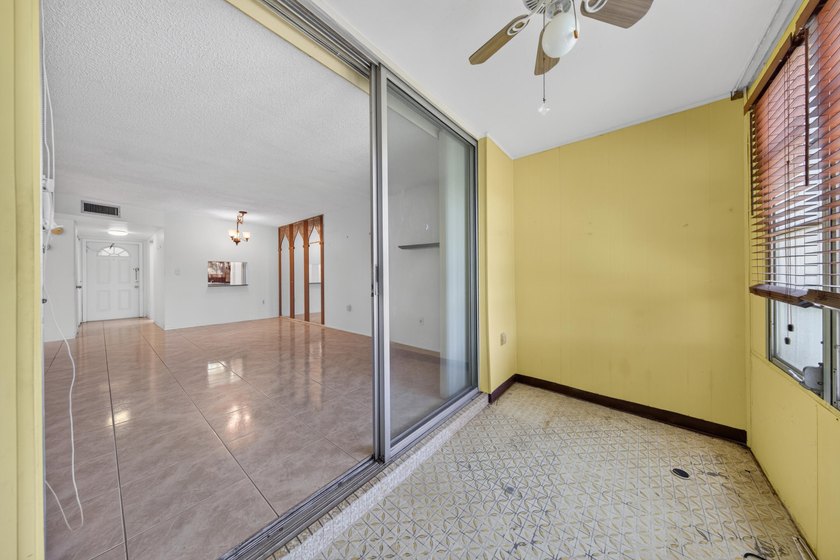 Desirable first-floor end unit in Sunrise Lakes Phase One! This - photo 24