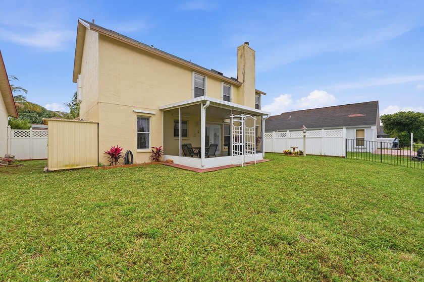 Beautifully updated throughout and move in ready! Open &amp; - photo 46