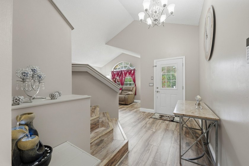 Beautifully updated throughout and move in ready! Open &amp; - photo 50