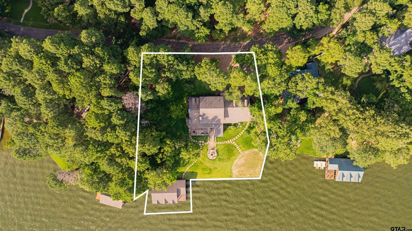 PREMIER WATERFRONT ESTATE ON BEAUTIFUL LAKE CYPRESS SPRINGS - photo 8