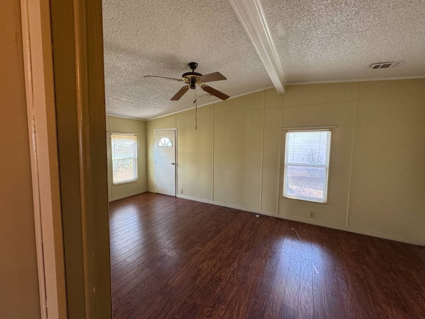 Don't miss this immaculate 2BR/2BA, 1248 sq. ft. home in the - photo 17
