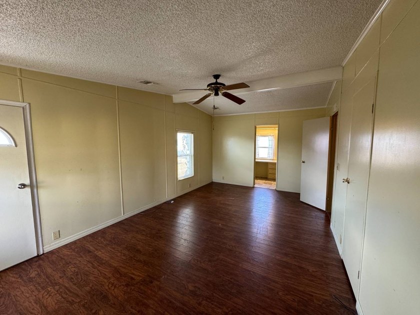 Don't miss this immaculate 2BR/2BA, 1248 sq. ft. home in the - photo 19