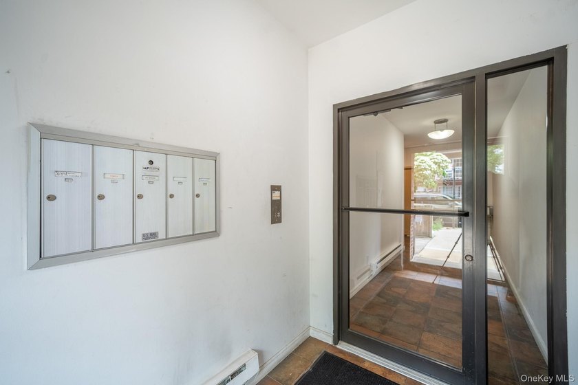 Welcome to this beautifully designed 2-bedroom, 2-full-bathroom - photo 3