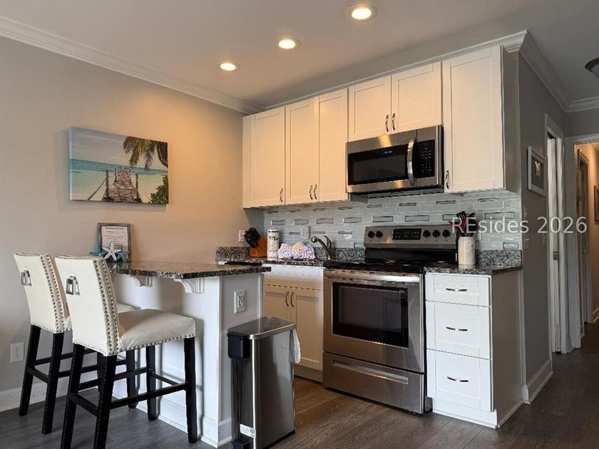 Great view and NO upgrades needed! So lovely and ready to enjoy - photo 4