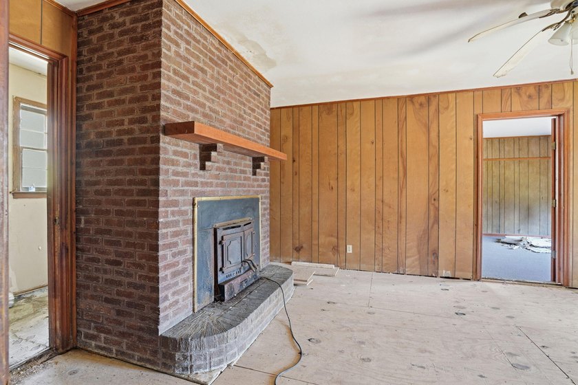 Looking for a private Lowcountry escape with room to grow? This - photo 8