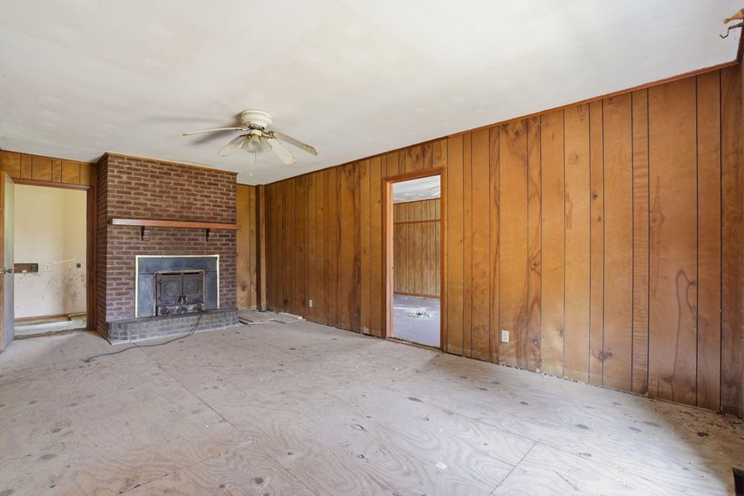 Looking for a private Lowcountry escape with room to grow? This - photo 9