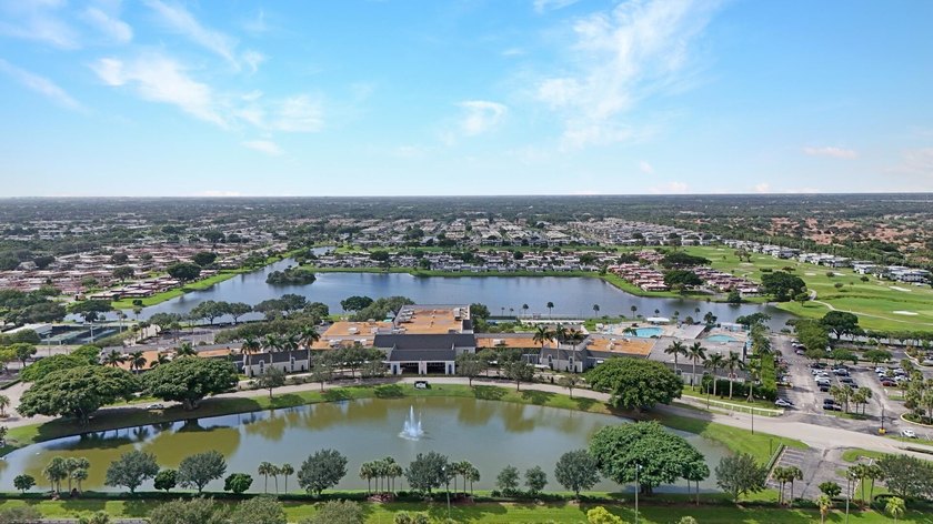 Beautifully updated first-floor condominium offering the perfect - photo 34