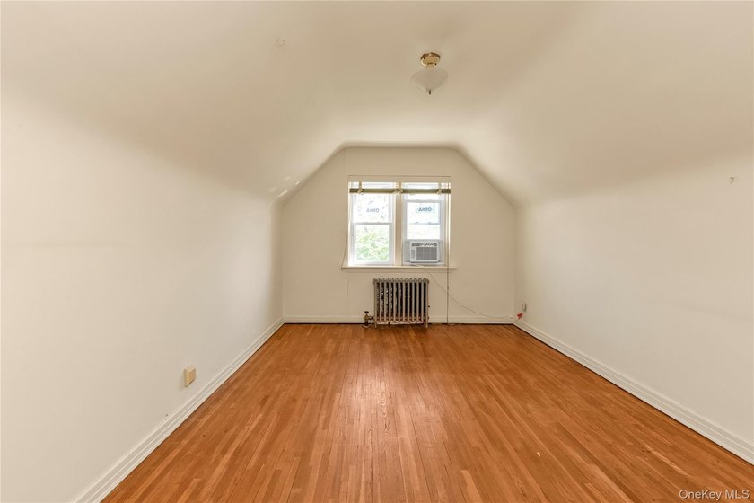 ** Welcome Home! ** Don't miss this great opportunity to make - photo 14