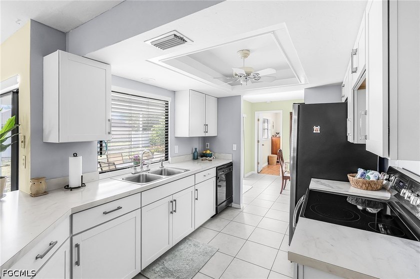 SW Cape Charmer at an Outstanding Price! NO FLOODING, NO HOA - photo 13