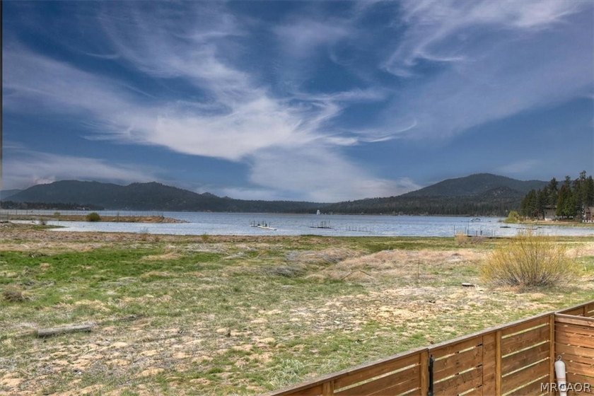Welcome to lakefront living at its finest in the highly - photo 35