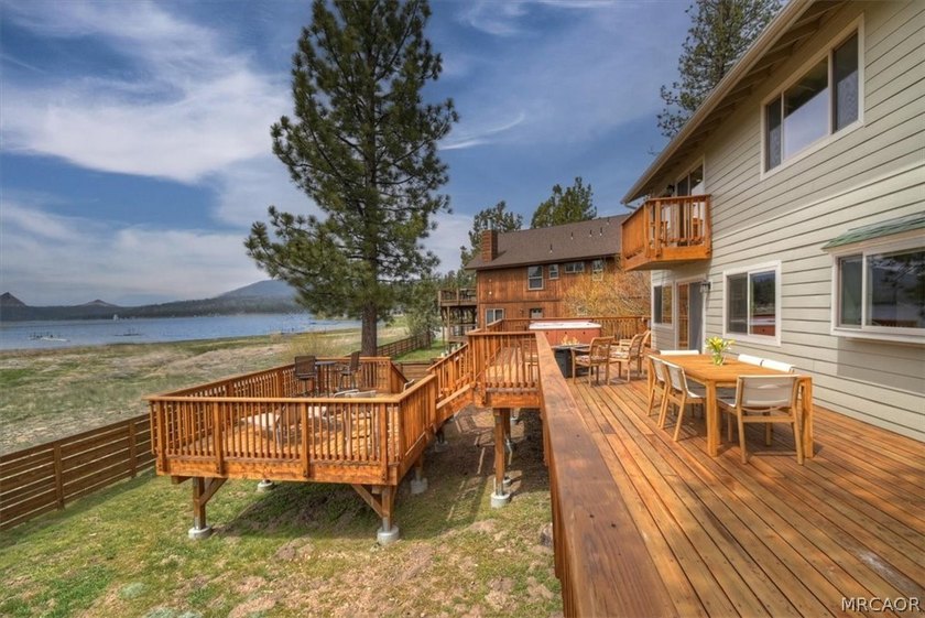 Welcome to lakefront living at its finest in the highly - photo 38