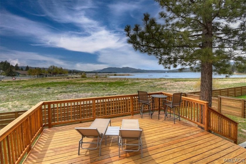 Welcome to lakefront living at its finest in the highly - photo 42