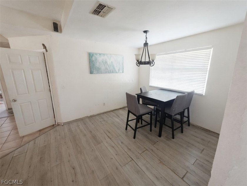 This 3-bedroom, 2-bath single-family home offers approximately 1 - photo 5