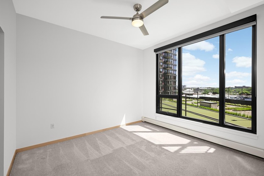 This beautifully refreshed home is filled with natural light - photo 15