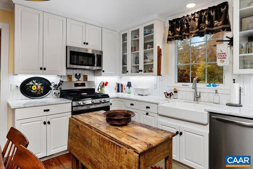 Nestled in the heart of Nelson County, this stunning property - photo 17
