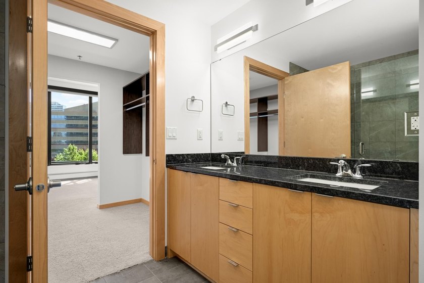 This beautifully refreshed home is filled with natural light - photo 18
