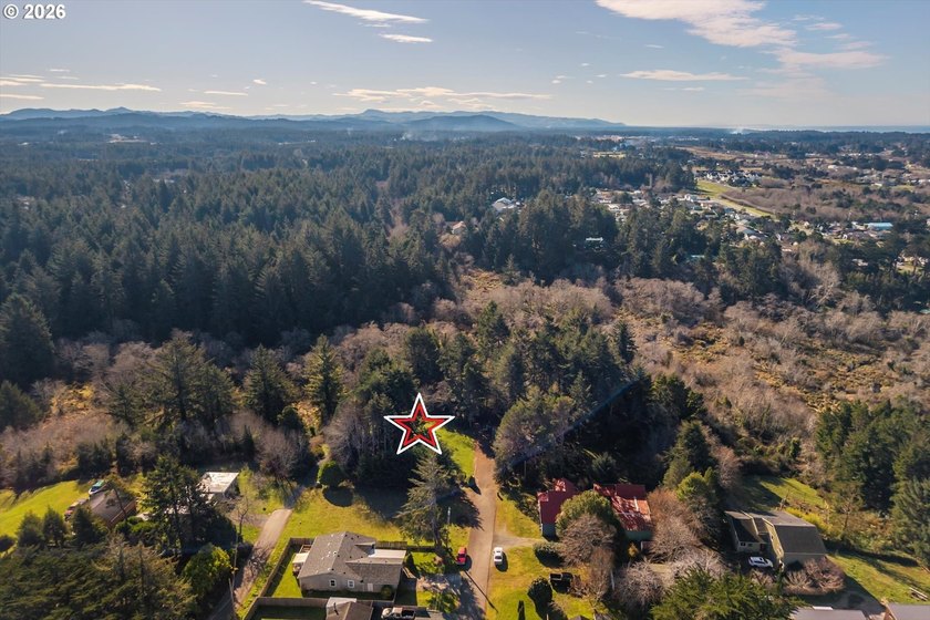 GORGEOUS HUGE .34 ACRE PARK LIKE BANDON BUILDING LOT AVAILABLE! - photo 19