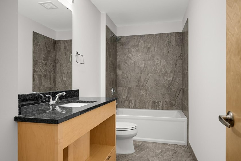 This beautifully refreshed home is filled with natural light - photo 23