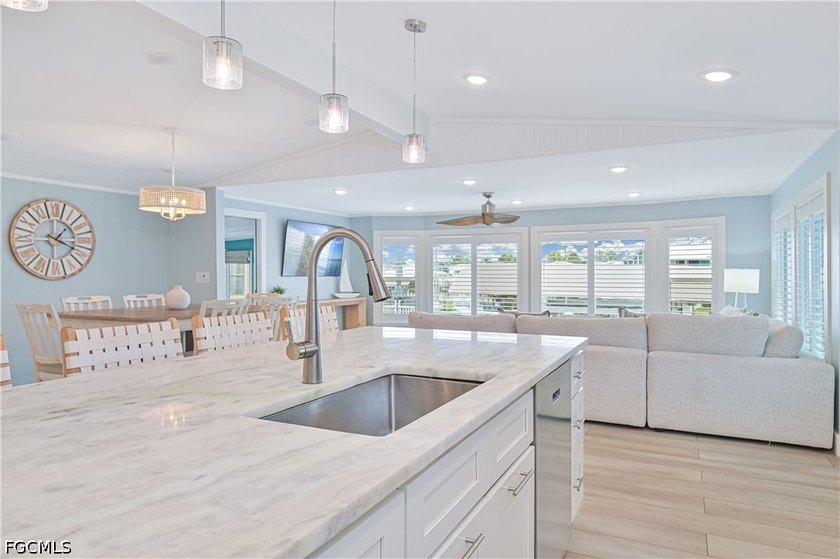 Welcome to your own slice of paradise in Bayside Estates! This - photo 25