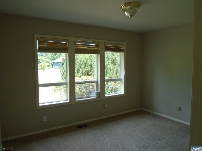 Don't miss this exceptional opportunity to own this charming - photo 36