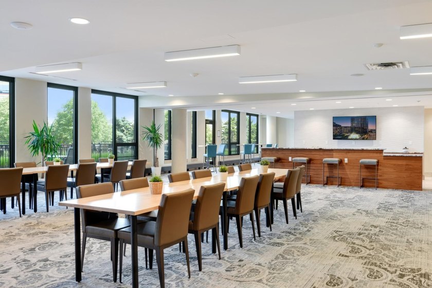 This beautifully refreshed home is filled with natural light - photo 39