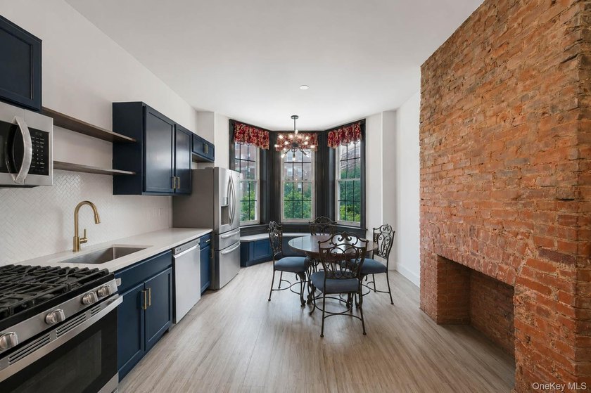 Go down to features to look at the beautiful Floor Plan &amp; - photo 17