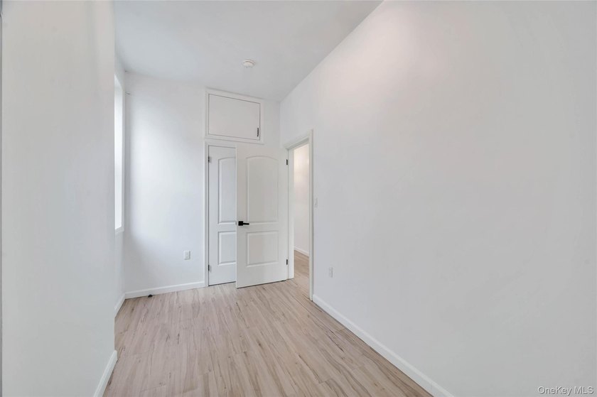 Go down to features to look at the beautiful Floor Plan &amp; - photo 19