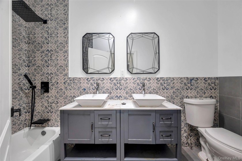 Go down to features to look at the beautiful Floor Plan &amp; - photo 20