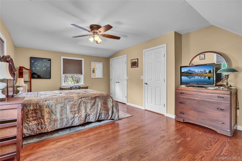 Charming Cape Cod home, meticulously maintained and beautifully - photo 25