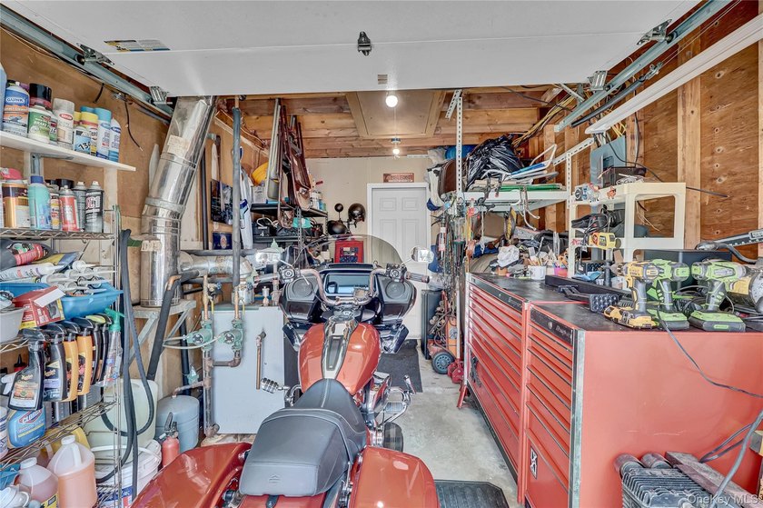 Charming Cape Cod home, meticulously maintained and beautifully - photo 32
