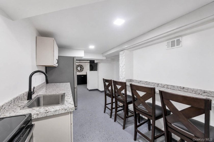 Go down to features to look at the beautiful Floor Plan &amp; - photo 35