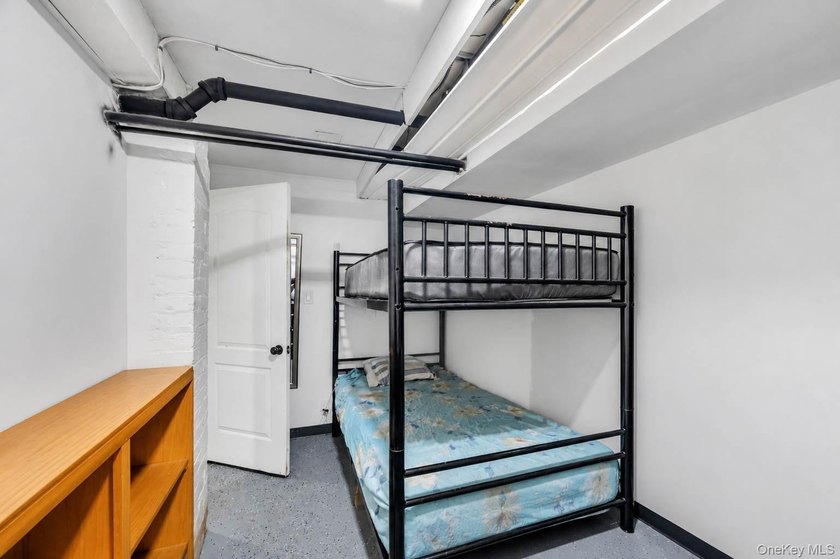 Go down to features to look at the beautiful Floor Plan &amp; - photo 38